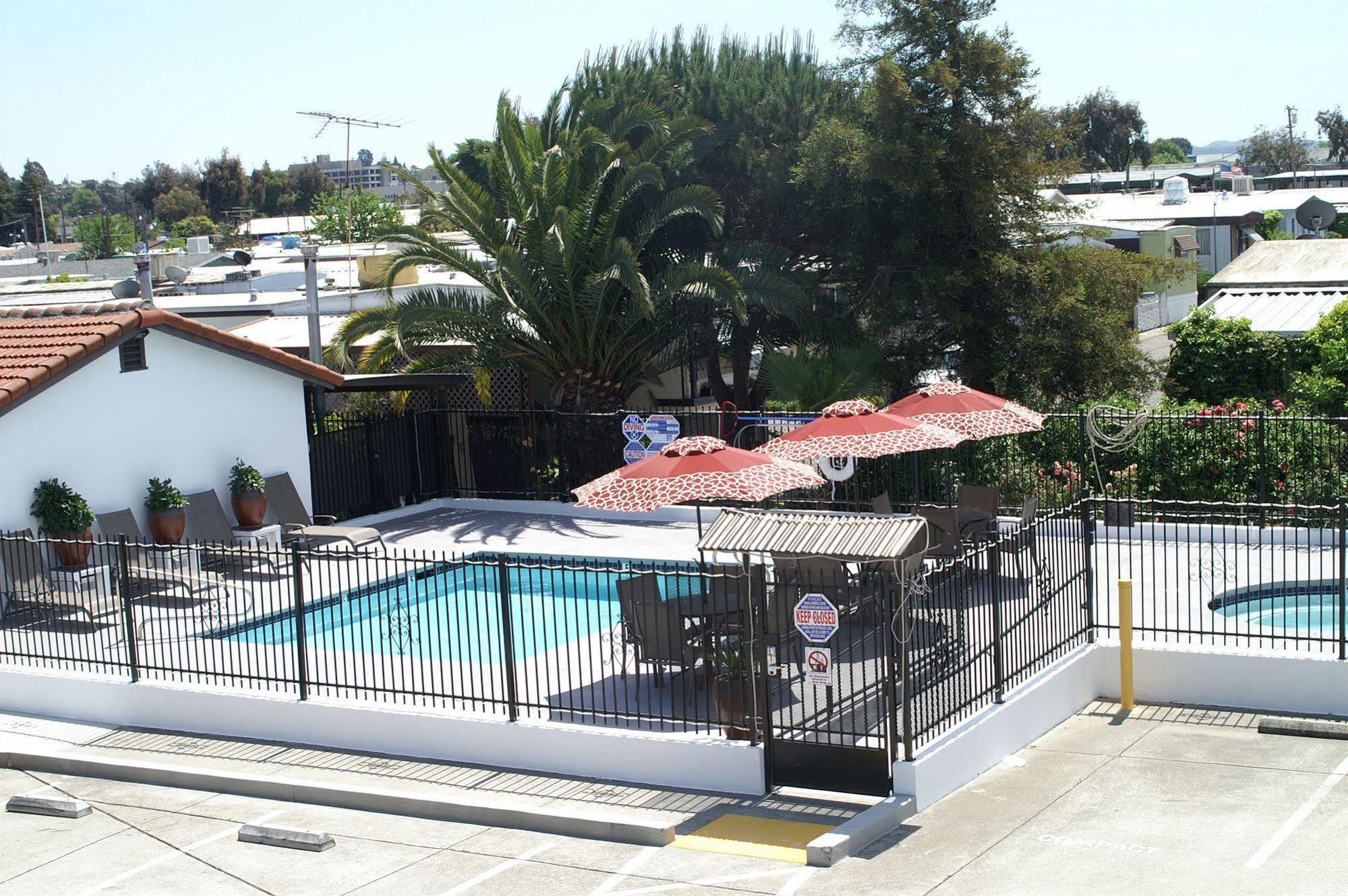 Travelodge By Wyndham Vallejo Exterior foto
